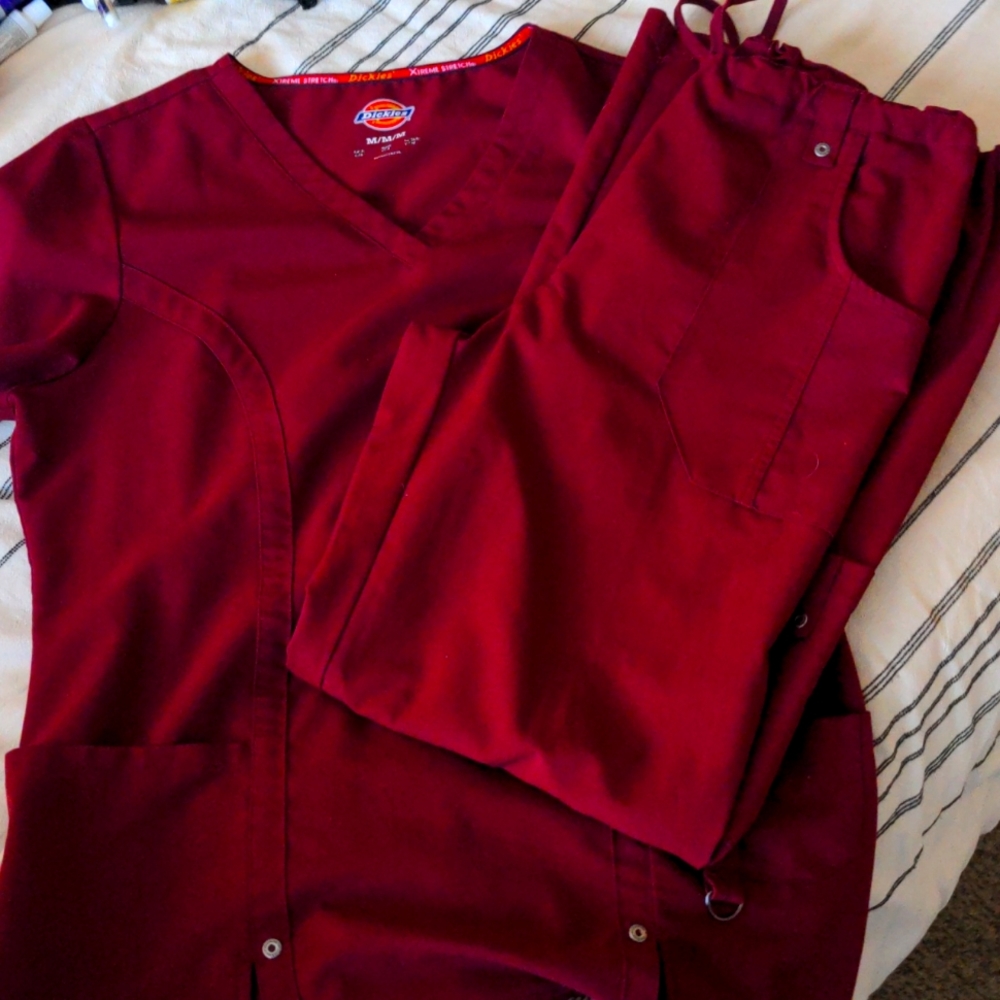 Dickies scrubs